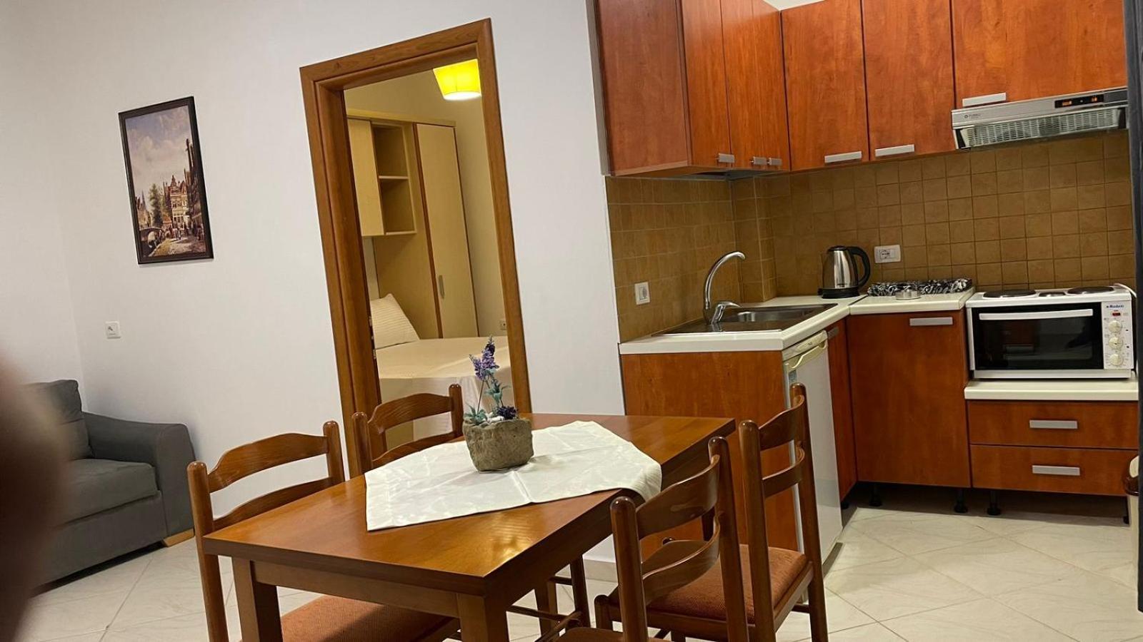 Summer Gate Apartment Sarande Bagian luar foto