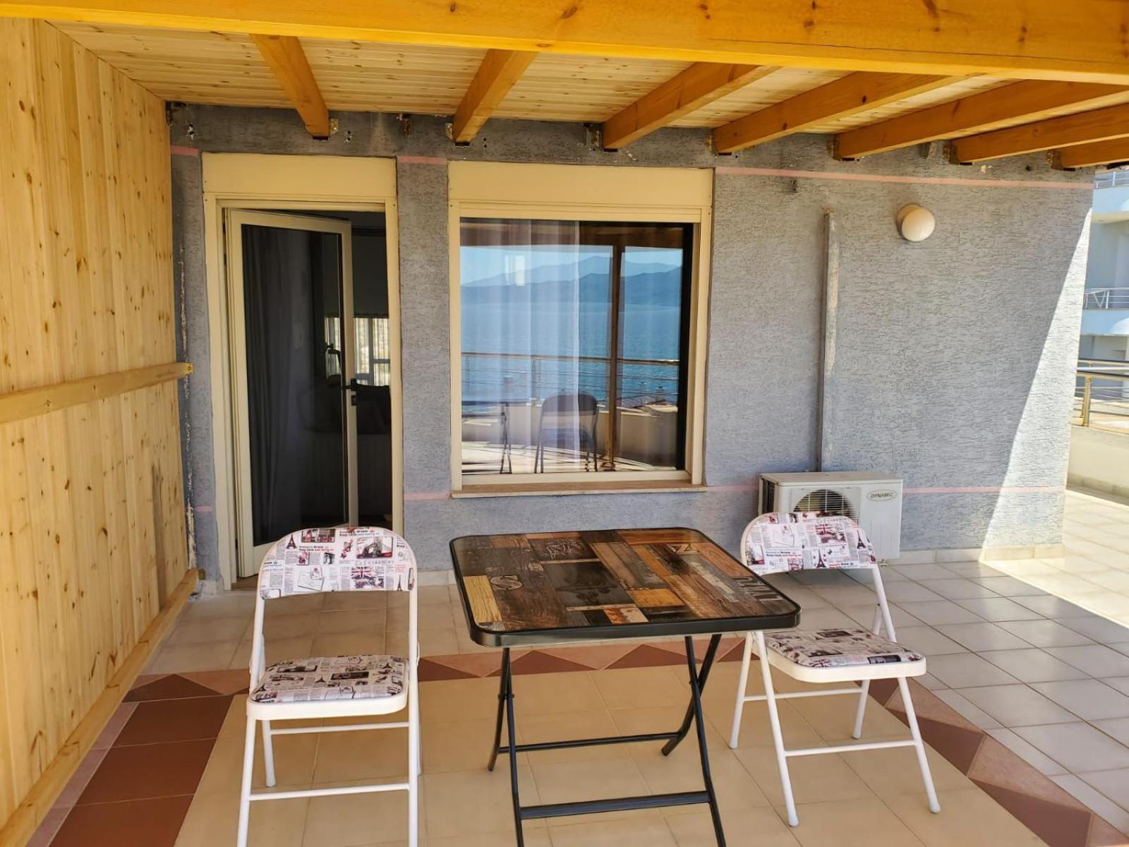 Summer Gate Apartment Sarande Bagian luar foto