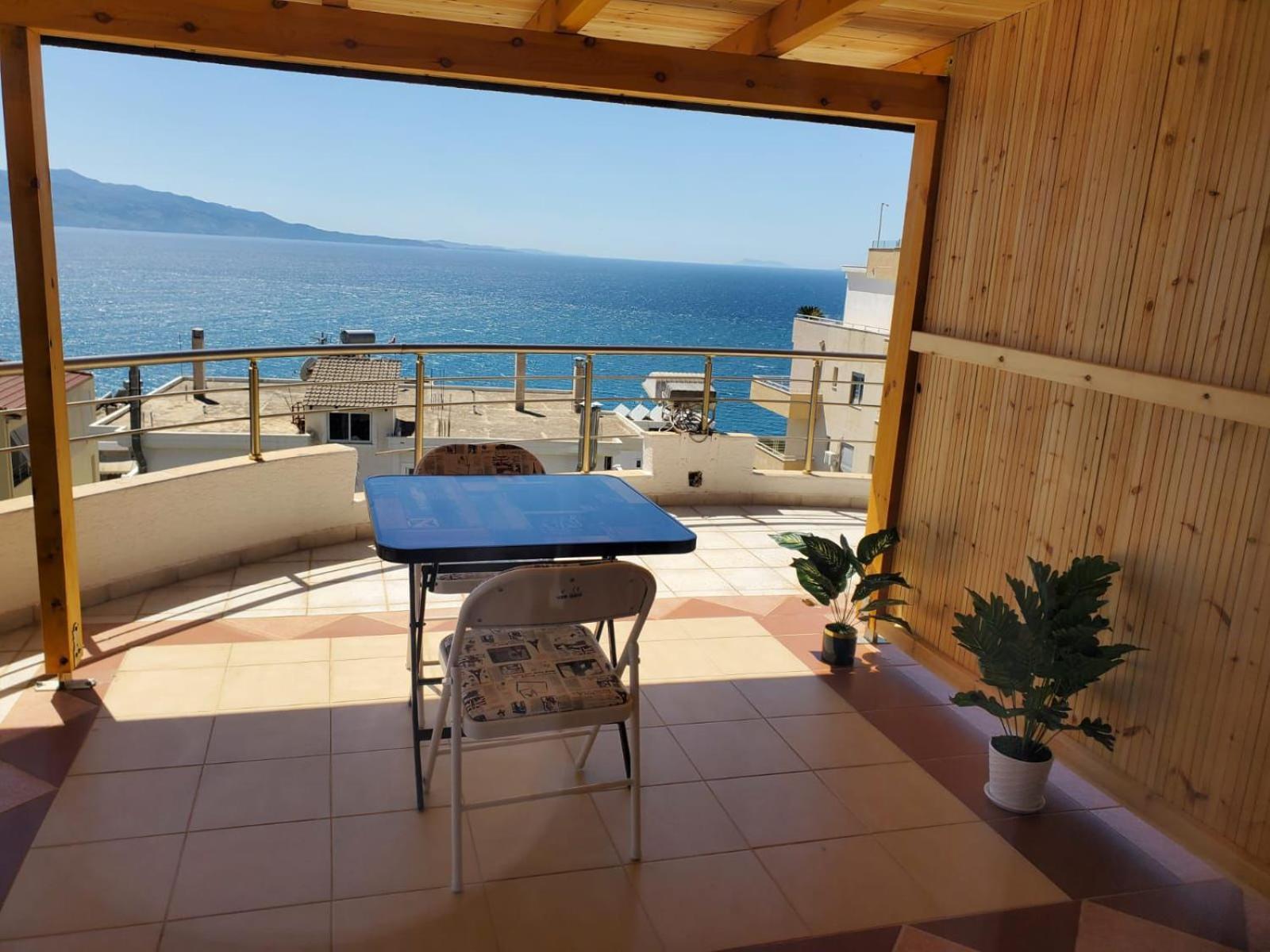 Summer Gate Apartment Sarande Bagian luar foto