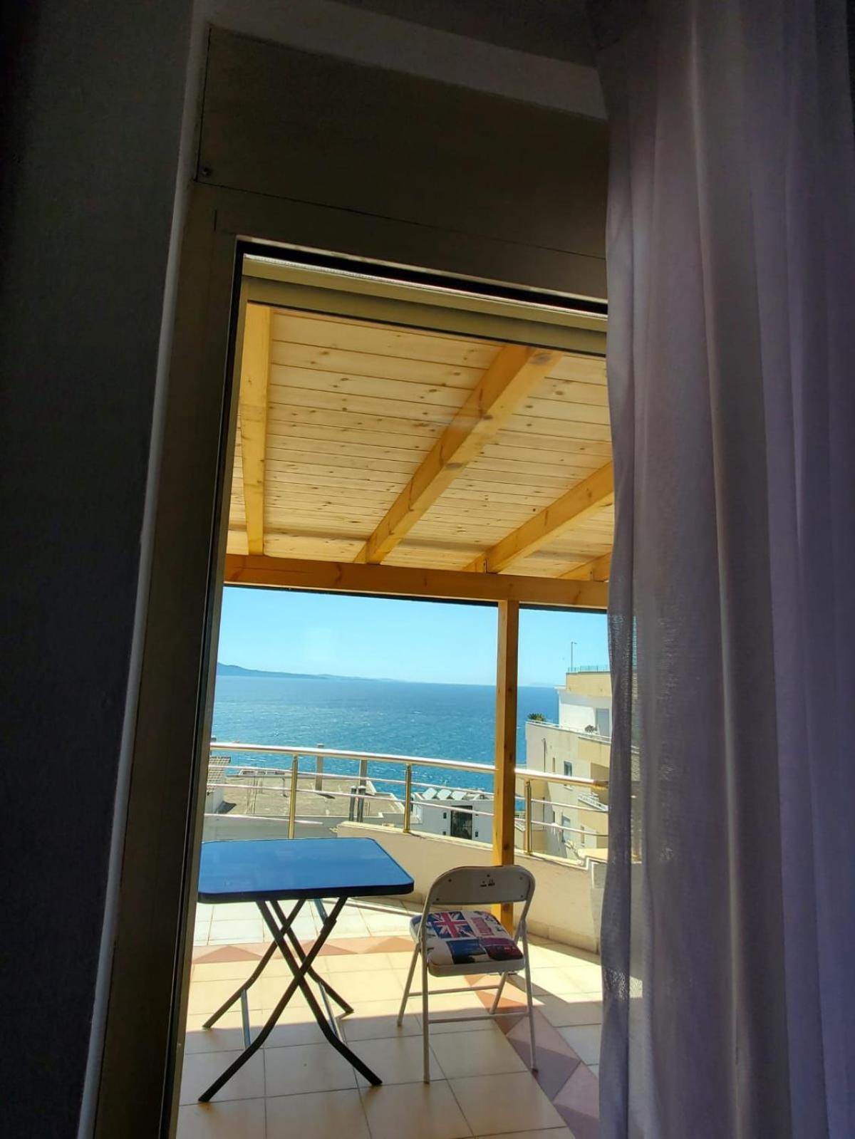 Summer Gate Apartment Sarande Bagian luar foto