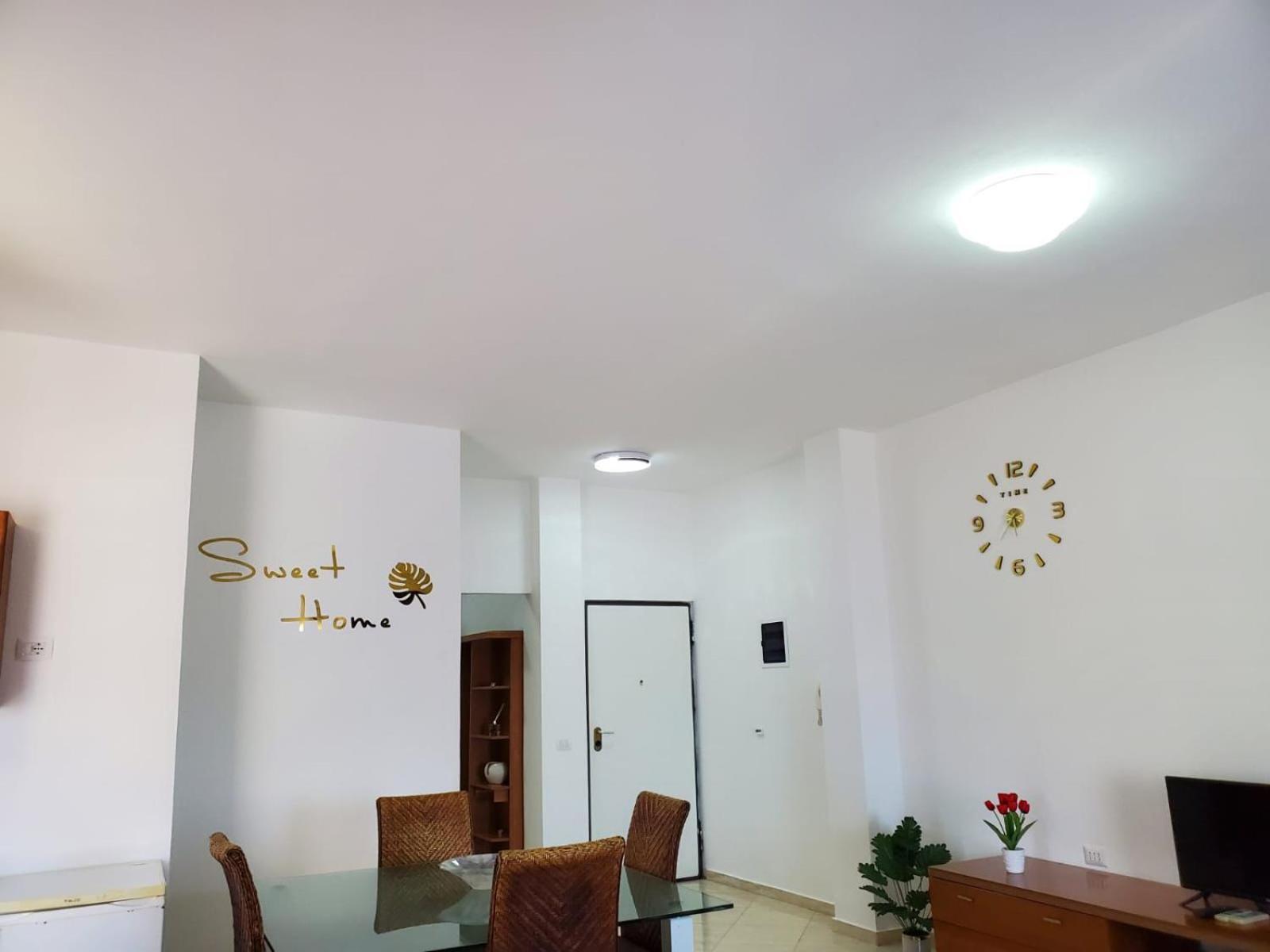 Summer Gate Apartment Sarande Bagian luar foto