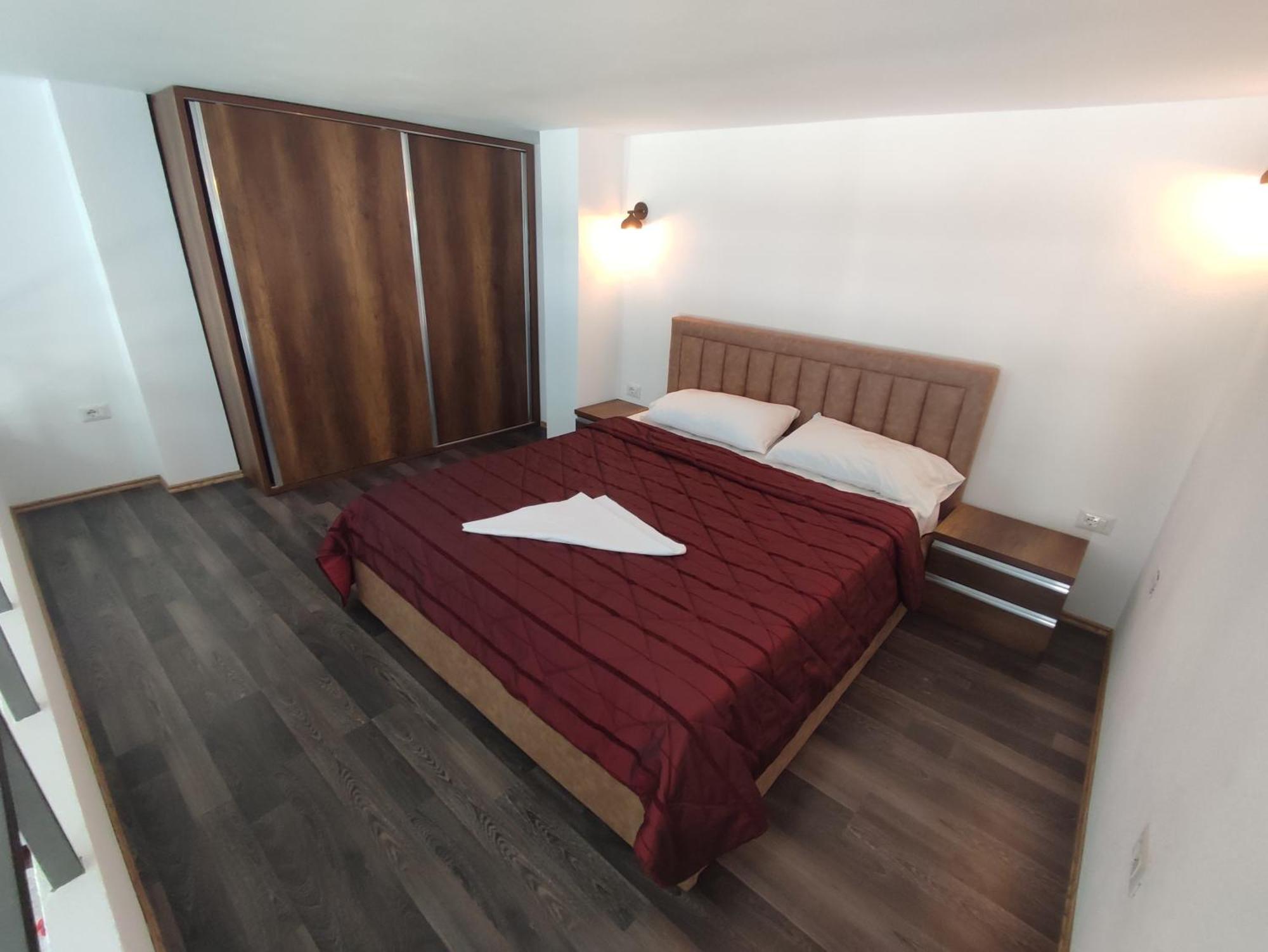 Summer Gate Apartment Sarande Bagian luar foto